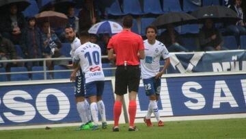 Sanci車n y clausura parcial de una de las gradas del Heliodoro