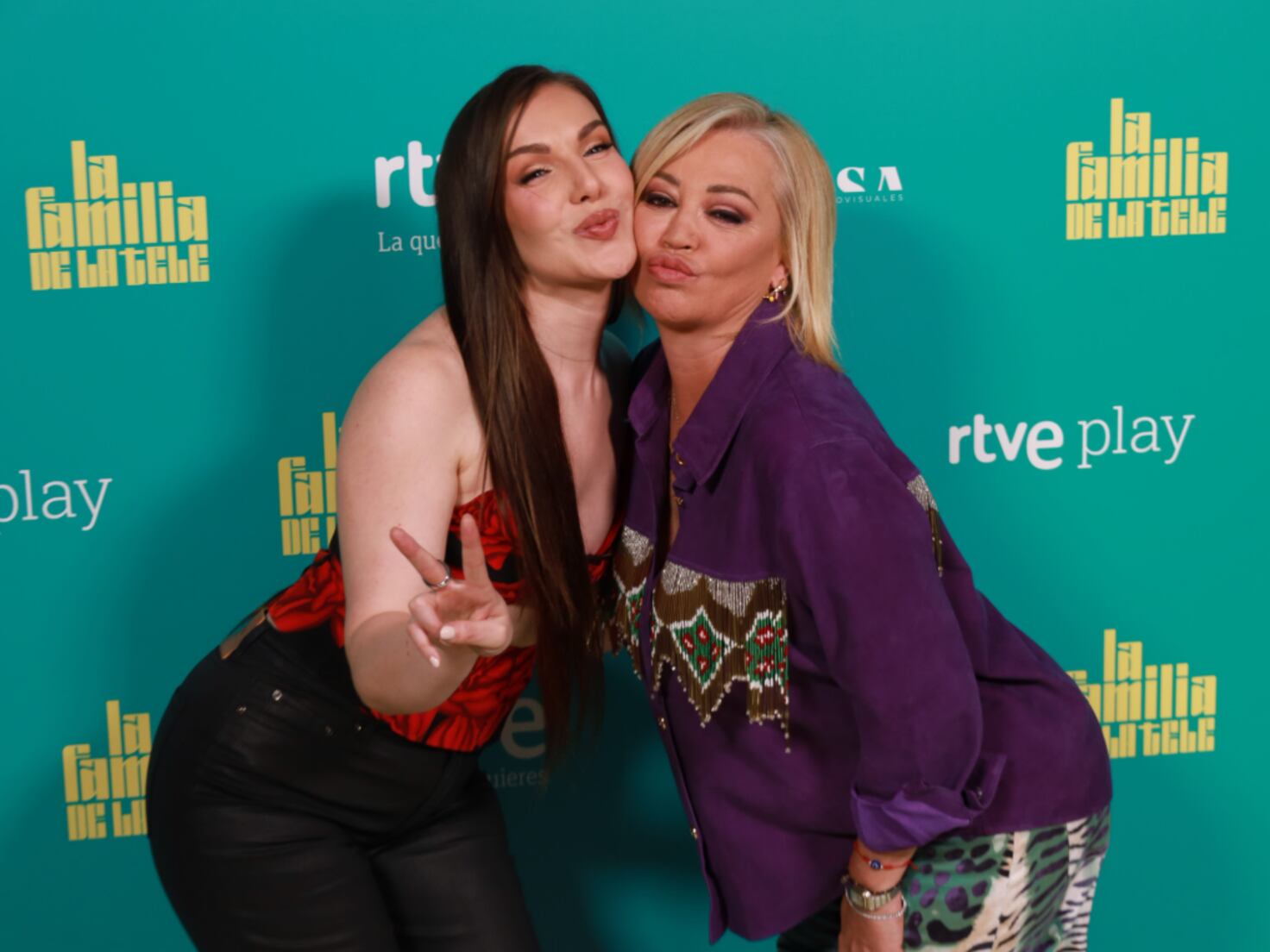 La polémica estrategia de RTVE para blindar 'La familia de la tele', el nuevo programa de María Patiño y Belén Esteban - AS.com