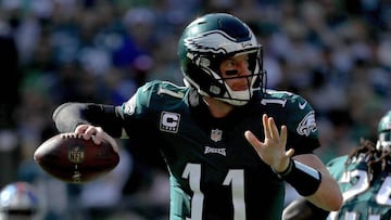 PHILADELPHIA, PA - SEPTEMBER 24: Carson Wentz #11 of the Philadelphia Eagles throws the ball against the New York Giants in the third quarter on September 24, 2017 at Lincoln Financial Field in Philadelphia, Pennsylvania.   Abbie Parr/Getty Images/AFP
 == FOR NEWSPAPERS, INTERNET, TELCOS &amp; TELEVISION USE ONLY ==