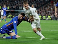 He was sent off in the 95th minute for saying something to the referee. As he walked towards the tunnel, he also headed towards the fourth official’s office.