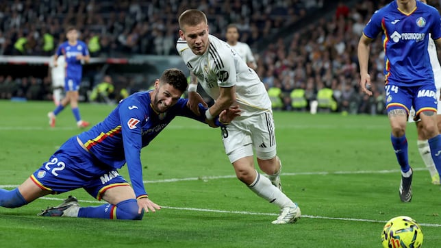 Mastantuono, alerta sanción