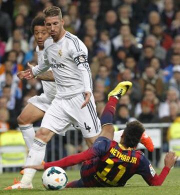 3-3. Sergio Ramos fue expulsado por Undiano Mallenco por un penalti a Neymar.