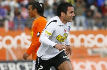 Jorge Carrasco llegó de Audax a Colo Colo, y pese a no jugar mucho acumuló sus únicos trofeos como profesional de la mano de Borghi. 