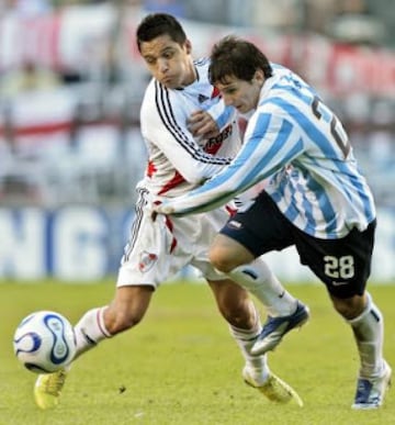 De San Lorenzo pasó a Racing y de ahí llegó a Universidad Católica en 2008. Su buena campaña lo hizo ser traspasado a Atlas. Luego, volvió en 2010 y 2014. Ganó un título.