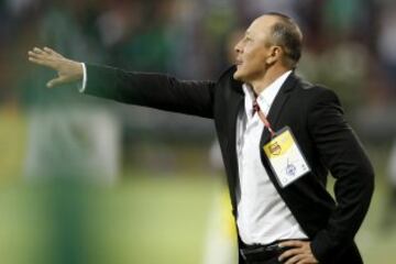 José Fernando Santa, ex lateral de Atlético Nacional y actualmente dirige al Huila