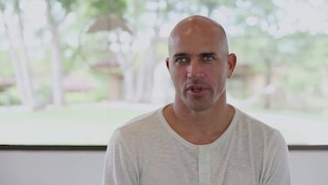 Kelly Slater hablando de Rythmia Life Advancement Center