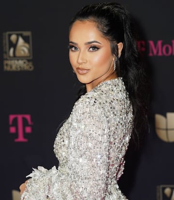 Otra de las mujeres que ha triunfado en la música urbana es Becky G con sus 7 millones de dólares.