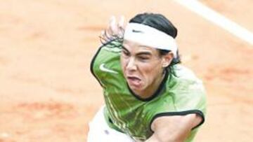 <b>CONSEJOS</b> "Rafa debe aprender a llevar la iniciativa en el juego"