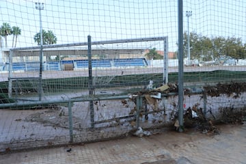 Campos de fútbol destrozados por la DANA en Valencia