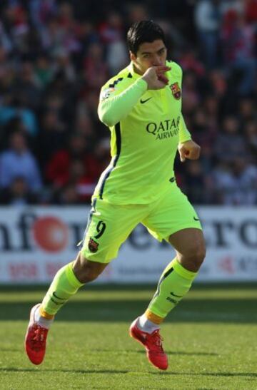 Luis Suárez celebrando el 0-2