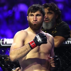 Ankalaev se fracturó una costilla antes de la revancha con Pereira