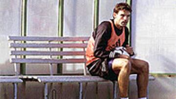 <B>YA NO CUENTA</B>. Morientes ha pasado de estar en el banquillo a no ir ni convocado.