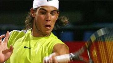 <B>MÁS CERCA.</B> Nadal está más cerca de hacer historia y batir el récord de Vilas.