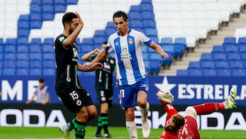 No pudo tener mejor estreno. Pere Milla compr¨® papeletas para ser un nuevo ¨ªdolo perico. Un gol y una asistencia fue el bagaje en su primer partido como espanyolista.