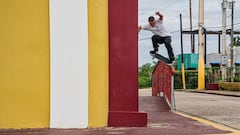 El skater Mason Silva grindando una barandilla en uno de los v&iacute;deos que ha publicado en 2020 y que le han convertido en SOTY. 