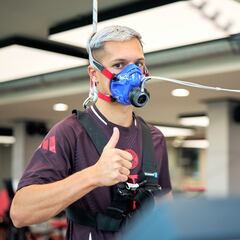 Bryan Zaragoza encadila a Kompany