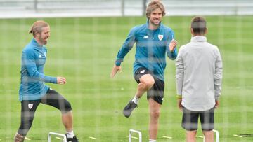 Iñígo Martínez, con Muniain
