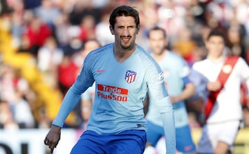 Su continuidad está en el aire. Las lesiones se han cebado con él. Las bajas podrían llevarle a seguir. Esta temporada no juega desde el Atleti-Lega, cinco jornadas hace, que terminó con un enfrentamiento suyo con el Profe.