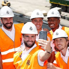 Ancelotti y varios jugadores visitan el Bernabéu