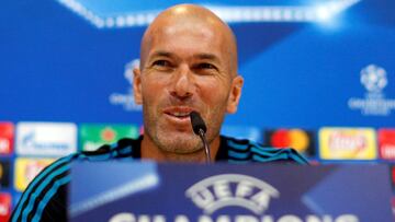 Soccer Football - Real Madrid Press Conference - Madrid, Spain - September 12, 2017 Real Madrid coach Zinedine Zidane during the press conference REUTERS/Paul Hanna