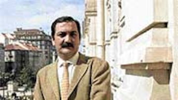 <b>TAJANTE.</b> Gonzalo Piñeiro no quiere vender el estadio al club.