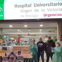 El Frente Bokerón lleva pizzas y bebidas a los sanitarios de Málaga