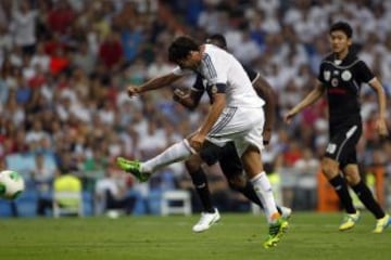 Trofeo Santiago Bernabeu. Homenaje a Raúl. 1-0.