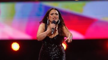 Pamela Leiva recibió pifias en el Festival de Longaví y tuvo una furiosa reacción: ¡insultos!