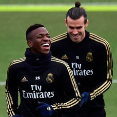 Zidane, con todo al Camp Nou