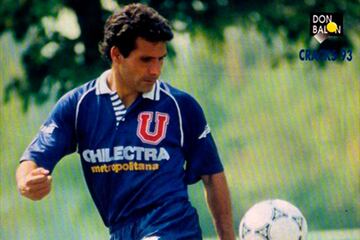 El ex capitán de la U estuvo en cuatro períodos en el club: 1977, 1979-1981, 1984-1986 y 1989-1993. Ganó la Copa Chile 1979.