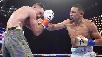 Teófimo López se convirtió en el campeón de los superligeros de la OMB tras vencer a Josh Taylor en el Madison Square Garden.