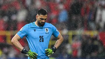 Georgia's goalkeeper #25 Giorgi Mamardashvili reacts during the UEFA Euro 2024 Group F football match between Turkey and Georgia at the BVB Stadion in Dortmund on June 18, 2024. (Photo by INA FASSBENDER / AFP)