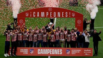 Los jugadores del Atlético celebran el título de Liga.