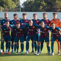 Diego Aznar da otra victoria mínima al Huesca