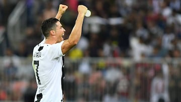 Soccer Football - Italian Super Cup - Juventus v AC Milan - King Abdullah Sports City, Jeddah, Saudi Arabia - January 16, 2019  Juventus&#039; Cristiano Ronaldo celebrates after the match