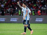 De Luanda a Fort Lauderdale, Messi convirtió noviembre en su propio escenario: goles, magia y un ritmo que contagia tanto a la albiceleste como al Inter Miami.