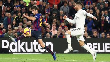 Sergi Roberto, con Sergio Ramos.
