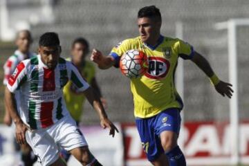 Más goles de tiro libre: Fernando Manríquez de la U de Concepción (en la foto), Sergio López de Unión Española y Alejandro López de Cobresal, con tres tantos.