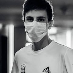 La odisea de Pogacar en Abu Dhabi: "Llevo once días encerrado en mi habitación"