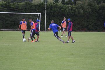 Los dirigidos por Jorge Luis Pinto se preparan para su primer partido de Liga Águila frente a Envigado. También presentaron sus cuatro nuevas caras.