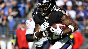 Oct 26, 2025; Baltimore, Maryland, USA; Baltimore Ravens running back Derrick Henry (22) rushes during the second quarter against the Chicago Bears at M&T Bank Stadium. Mandatory Credit: Tommy Gilligan-Imagn Images