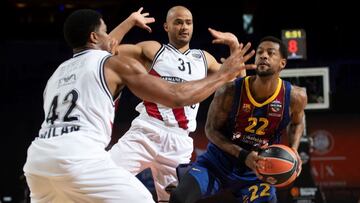 Cory Higgins, h&eacute;roe del Bar&ccedil;a en la semifinal ante el Armani Mil&aacute;n de Shavon Shields.