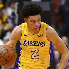La era Lonzo Ball arranca con derrota y un gran Kuzma (19)