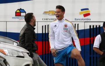 James llegó el lunes al mediodía al país. En la tarde tuvo su primera práctica con Colombia.