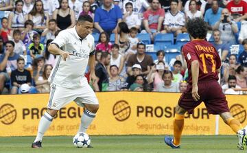 Ronaldo ante Tommasi.
