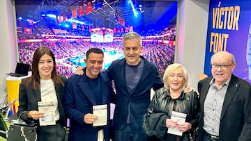 Víctor Font junto a Xavi, su mujer y sus padres.