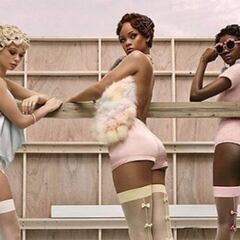 Rihanna, también sexy para anunciar medias y calcetines