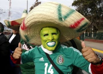 Buen ambiente en el estadio El Teniente de Rancagua en donde se enfrentan Ecuador y México. Comienzan a definirse los clasificados de la Copa América.