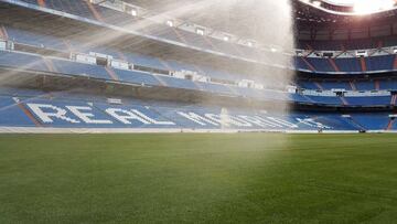 El Bernab¨¦u se pone guapo para la Supercopa: as¨ª luce el c¨¦sped