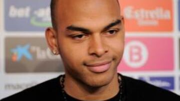 Ogunjimi anuncia que volverá "cuando se vaya Caparrós"